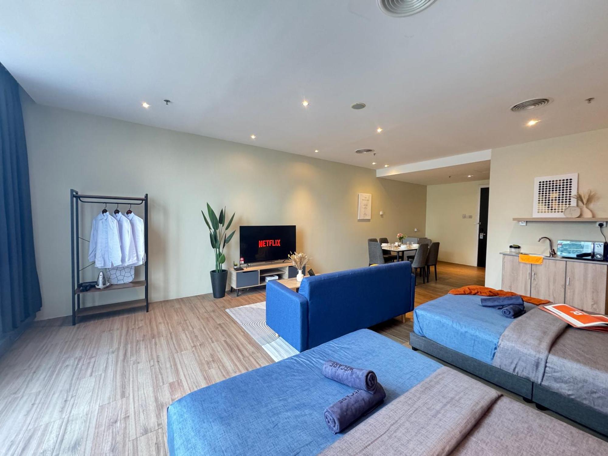 The Tinto Netflix Screen & Sleep - Bangsar South Mid Valley Kuala Lumpur Dış mekan fotoğraf